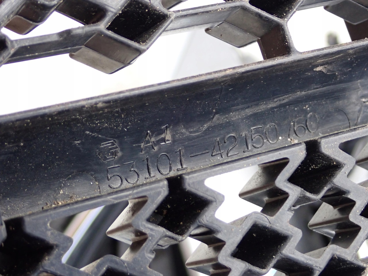 TOYOTA RAV4 III 3 05-08 grill grille radiator