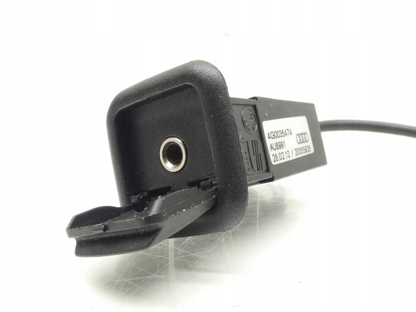 adapter ZLACZE AUX IN AUDI A6 C7 A7 4G0035474