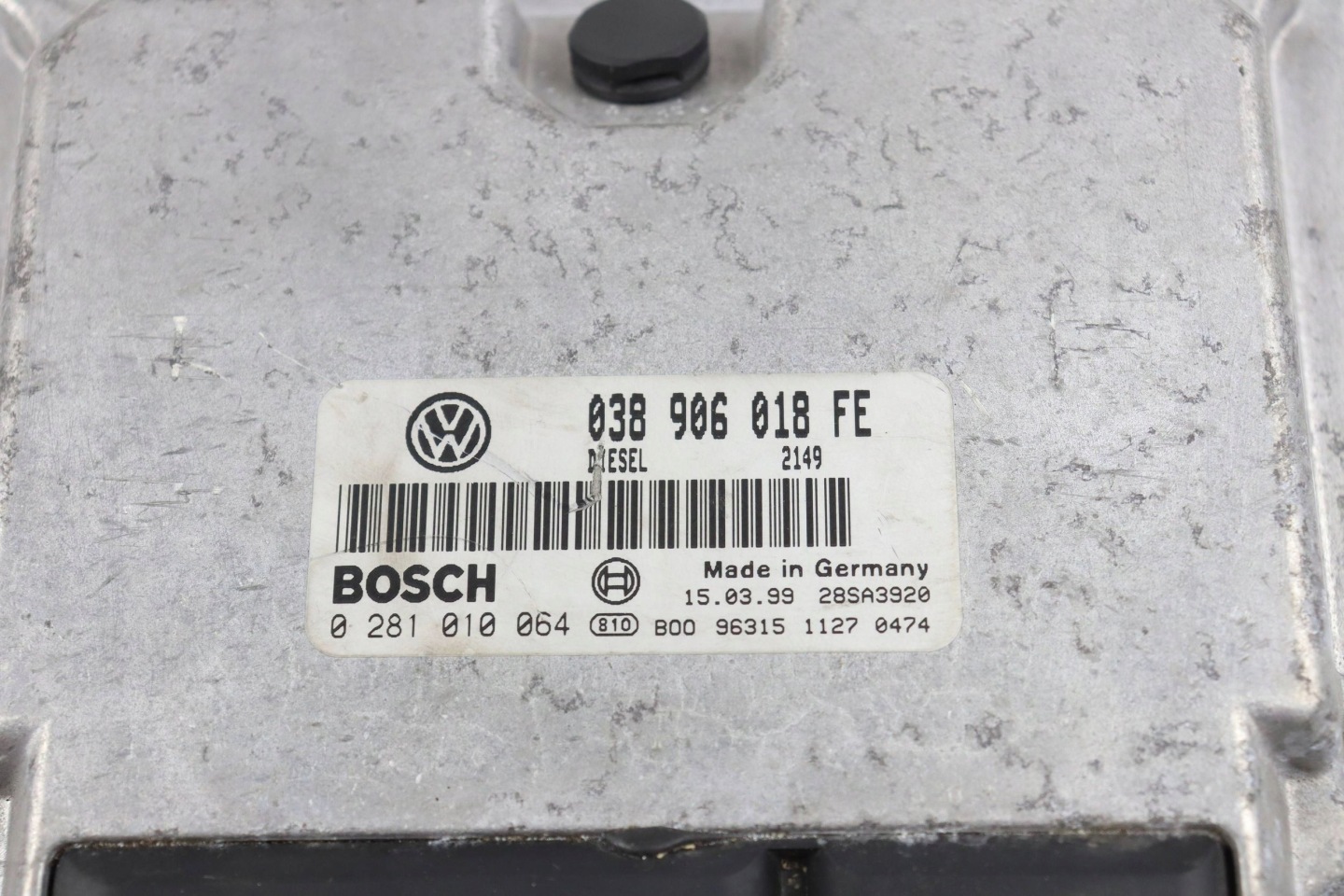 VW PASSAT B5 computer control unit of the engine 1.9 TDI 038906018FE 0281010064