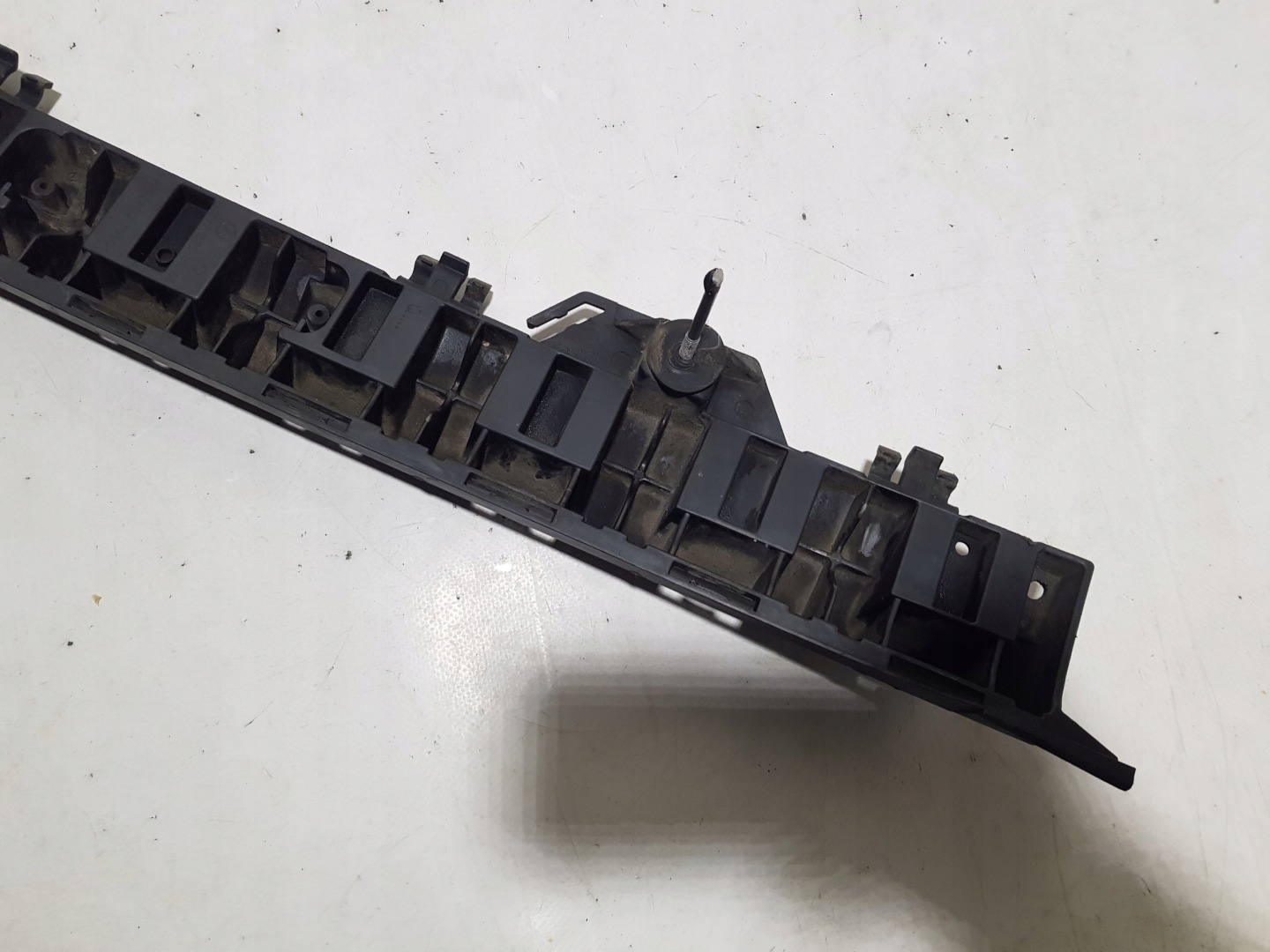 bumper bracket rear part MERCEDES E W207 A2078850165