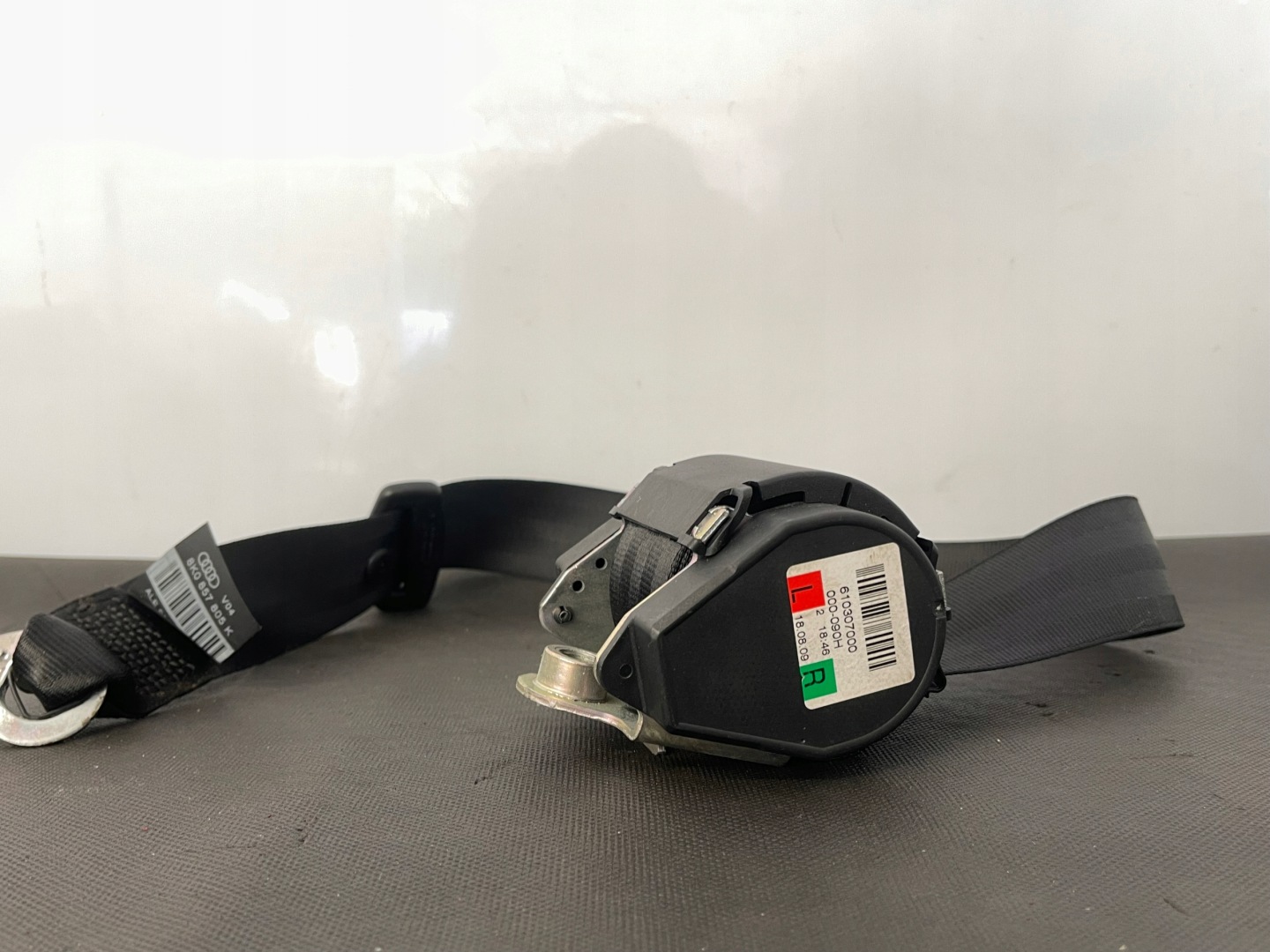 Gurten Sicherheits heck AUDI A4 B8 A5 S5 Coupe 8K0857805K
