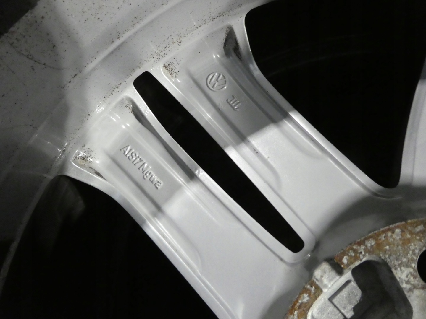 1X disk hliníkový disk VW 3AA601025H