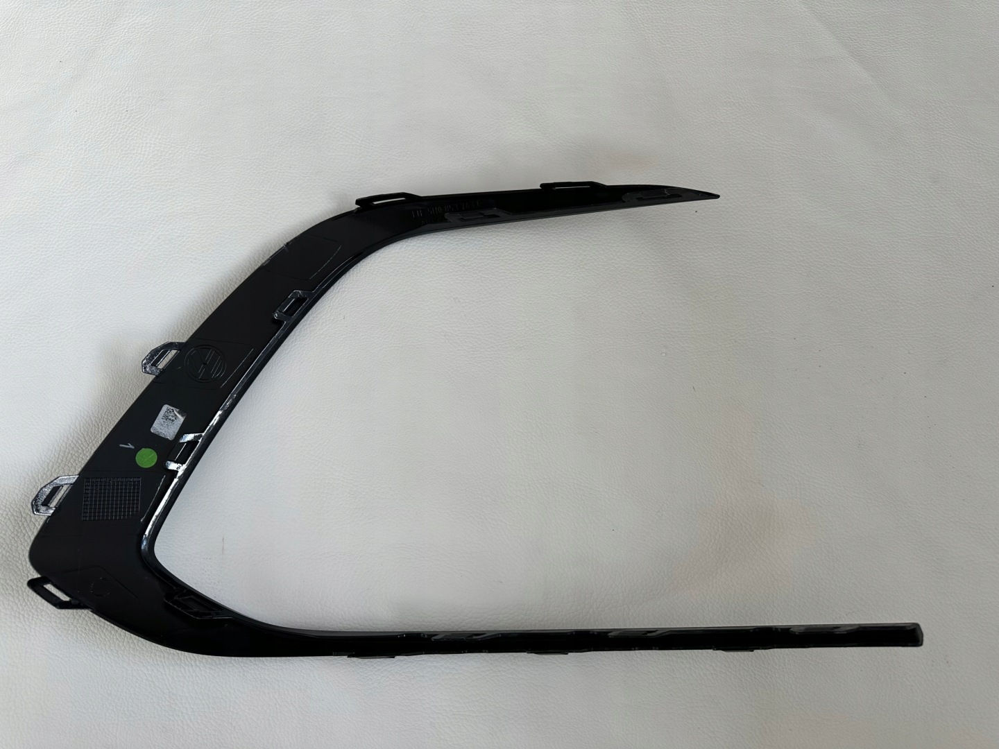 VOLKSWAGEN GOLF VIII MODANATURA PARAURTI 5H0853763
