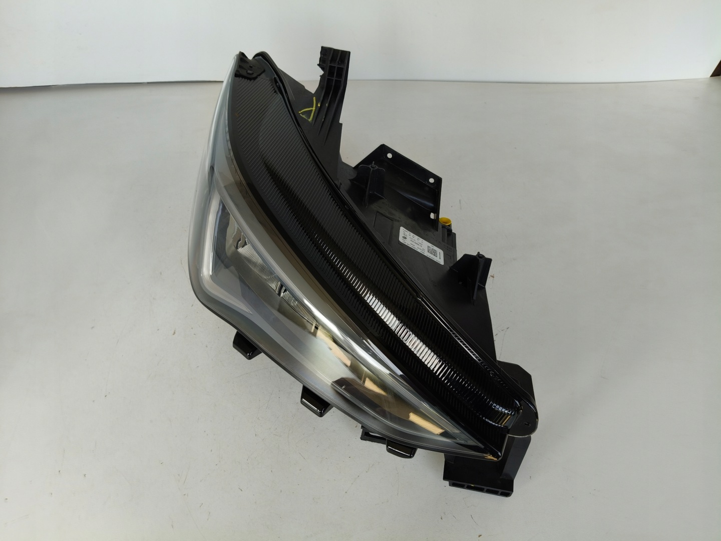 light right REFLEKTOR SEAT CUPRA BORN 10E 21- FULL LED