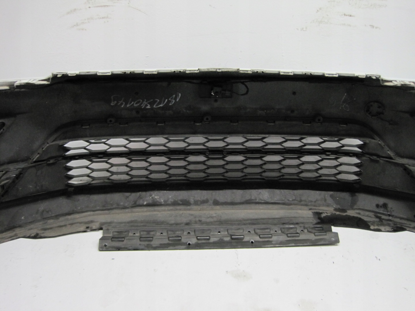 Frontstoßstange VW TIGUAN 5NA vorne