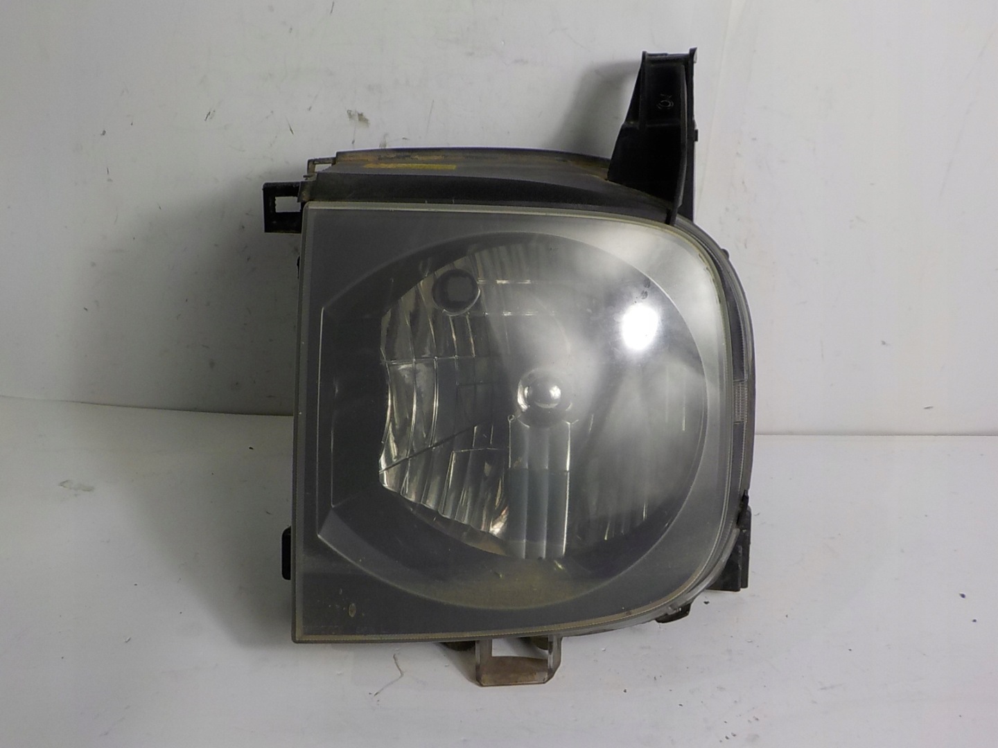 NISSAN CUBE Z11 XENON light left front front UK