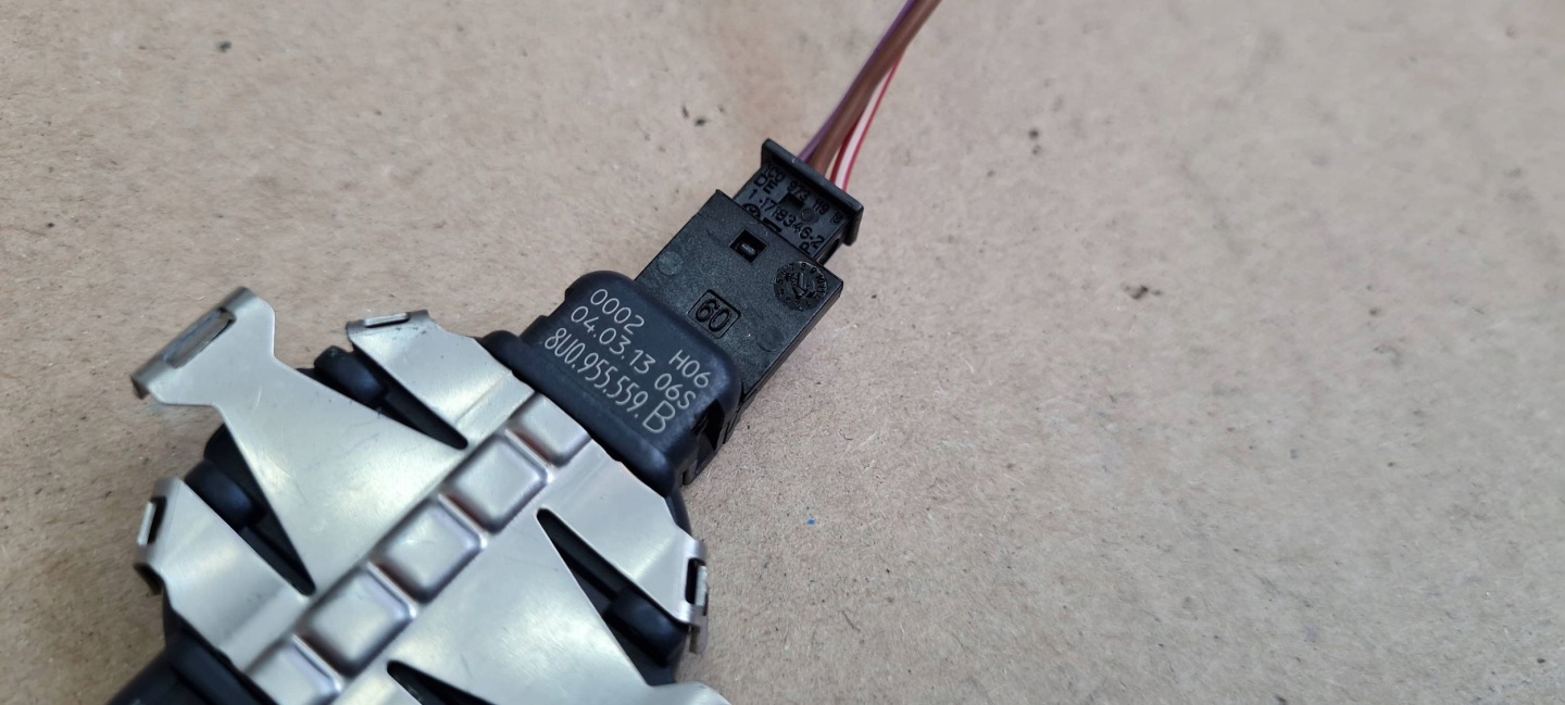 A5 8T LIFT sensor SENSOR regen 8U0955559B A6 C7 4G A7 4G A4 B8 Q5 8R
