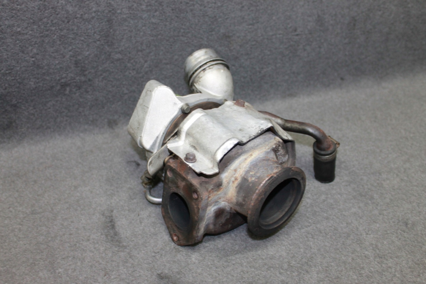 BMW E87 E60 E90 E81 E83 2.0D N47D20A - TURBO TURBINA turbo 8506891