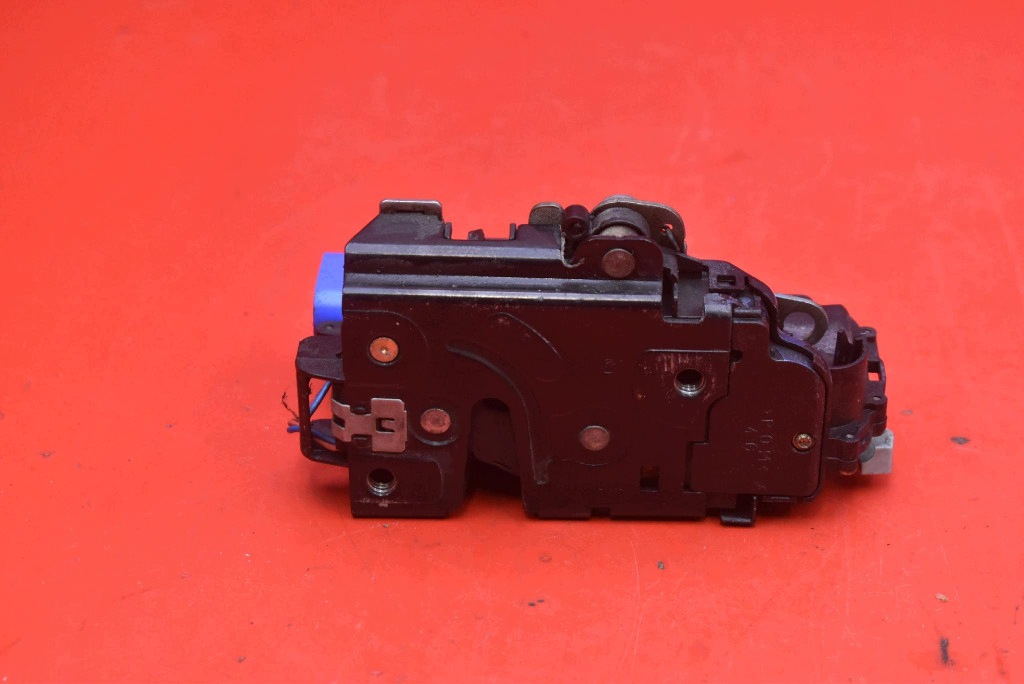 lock door left front front EU 3D1837015 VW TOURAN 1 and 03-06