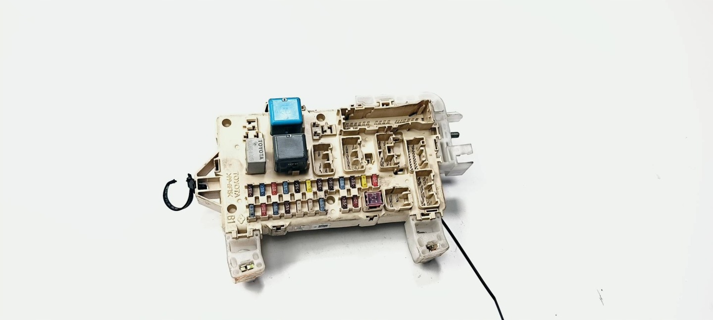 Module fusibles 89221-0F010 TOYOTA COROLLA VERSO