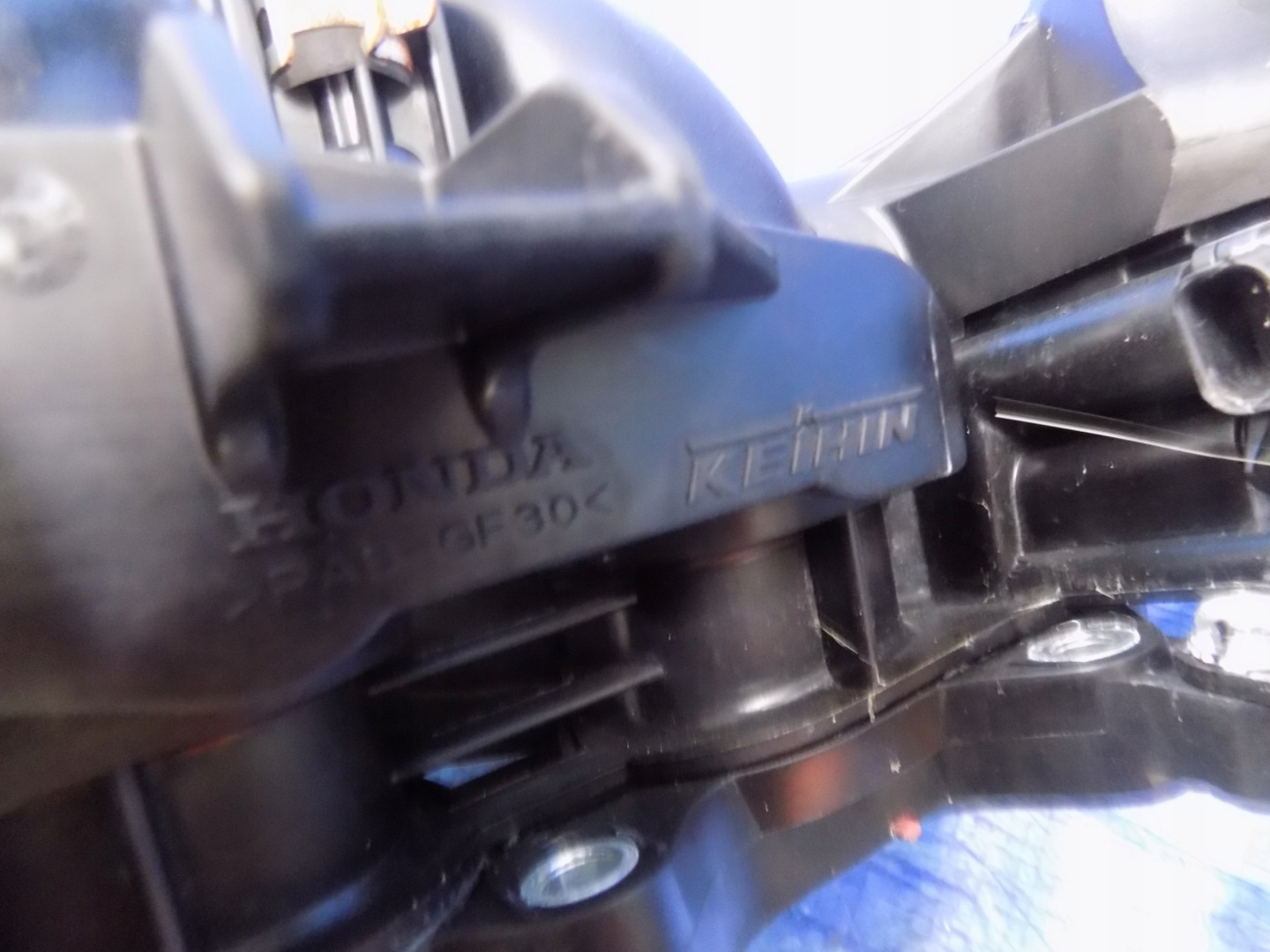 intake manifold HONDA CRV 12-17R 2,2I-VTEC