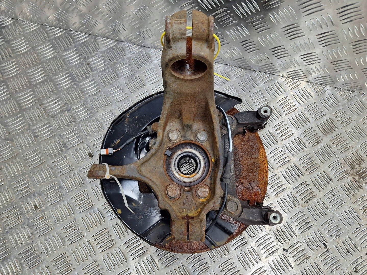 swing left front NISSAN QASHQAI J11 13-20 1.5 DCi