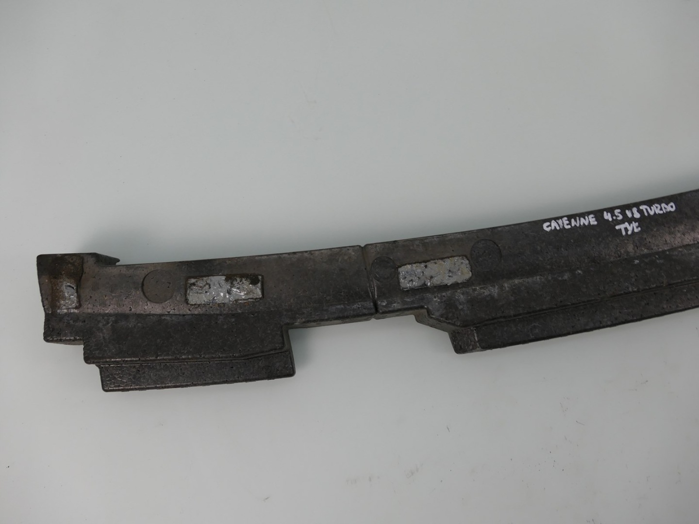 PORSCHE CAYENNE 9P 7L 4.5 T ABSORBER der Stoßstange heck