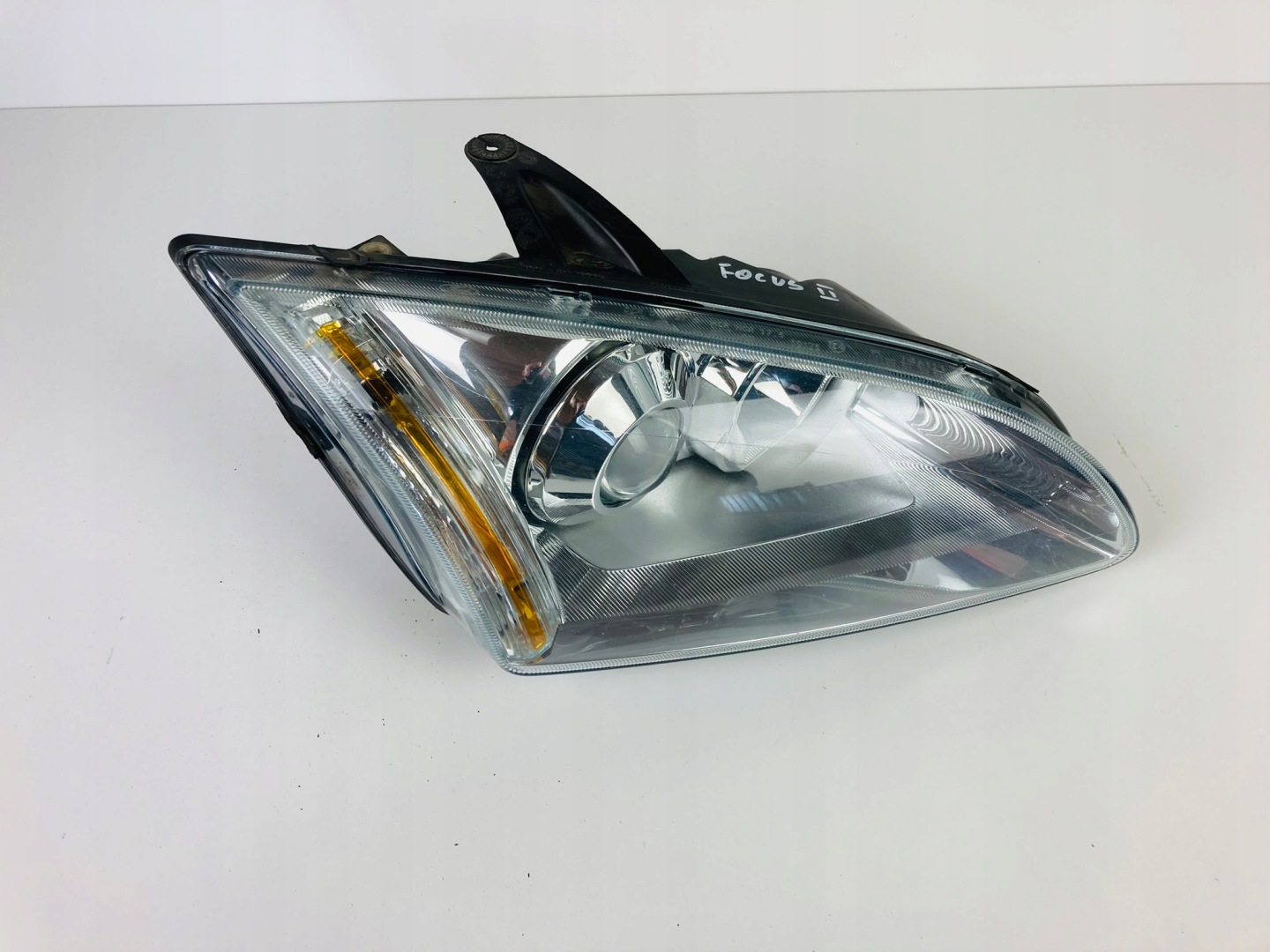 FORD FOCUS II light right front XENON