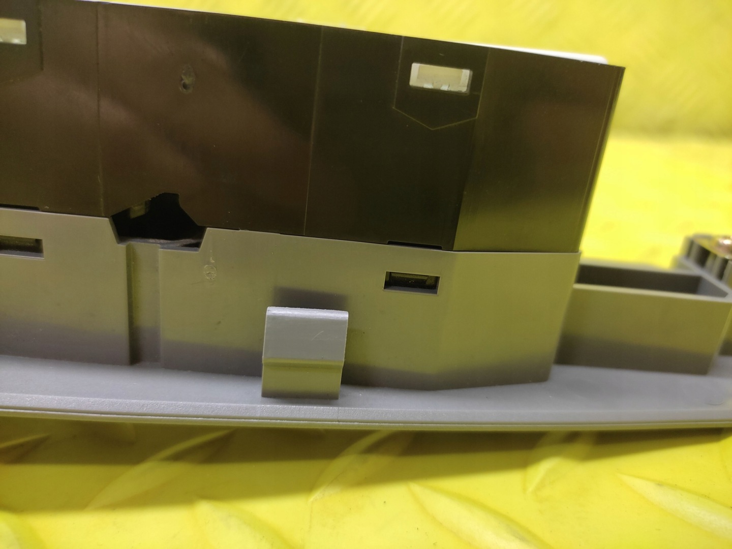 SUZUKI FORENZA window control switch