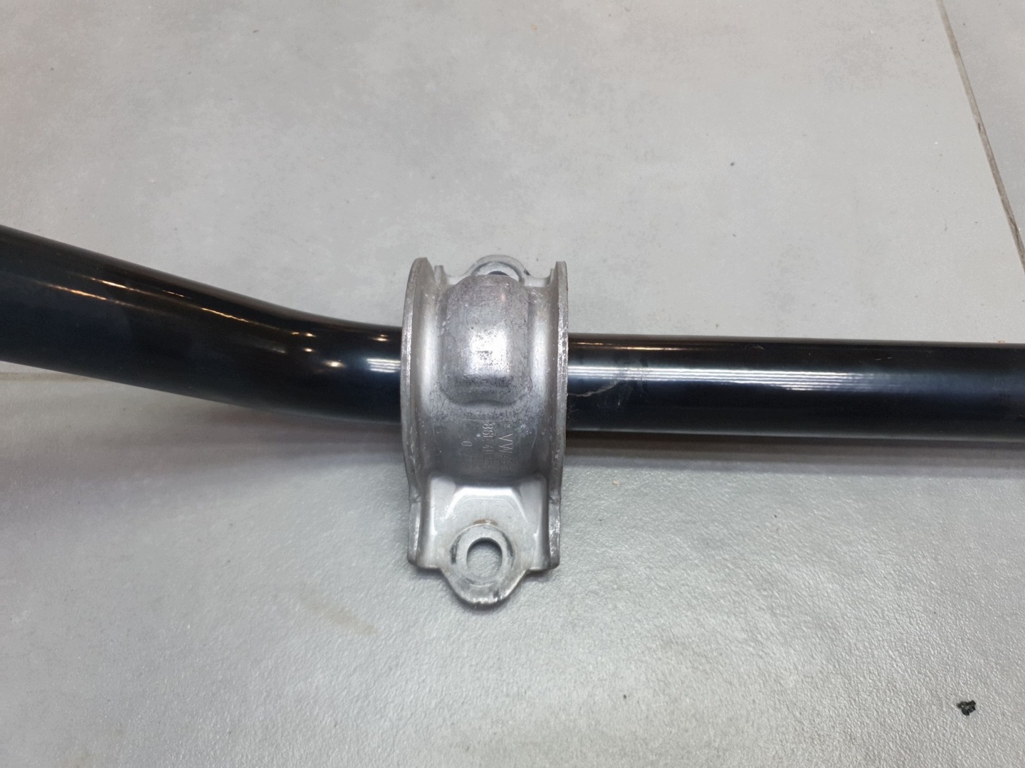 Audi SQ6 e-tron stabilisator vorne 85H411303A