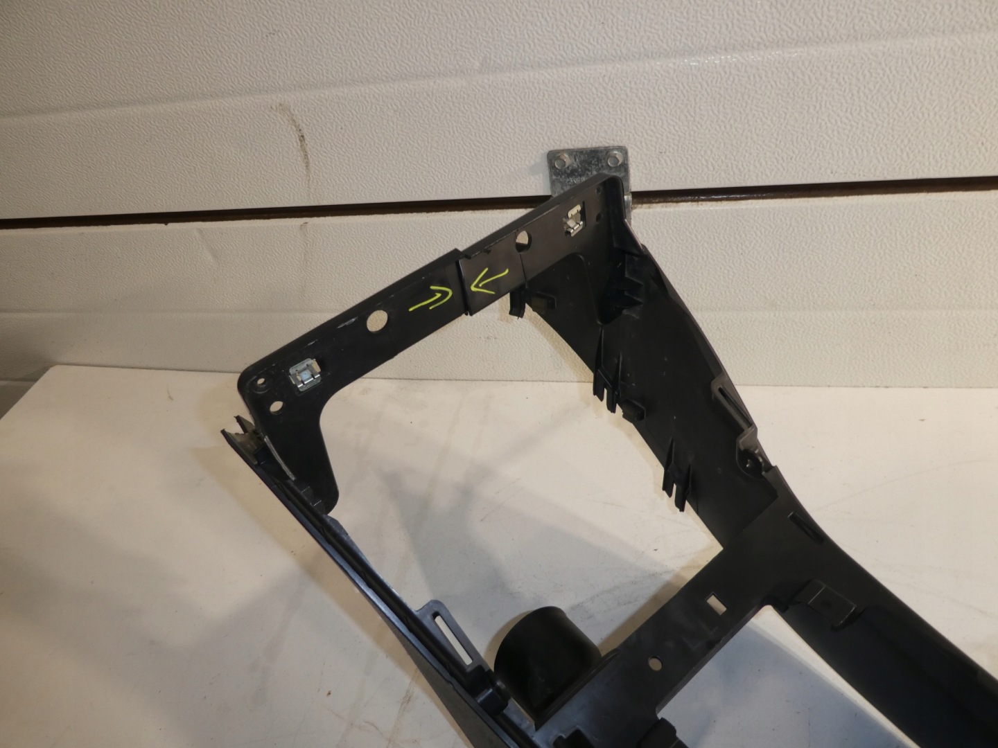 TUNEL armrest VW TIGUAN plus 5NO864251B
