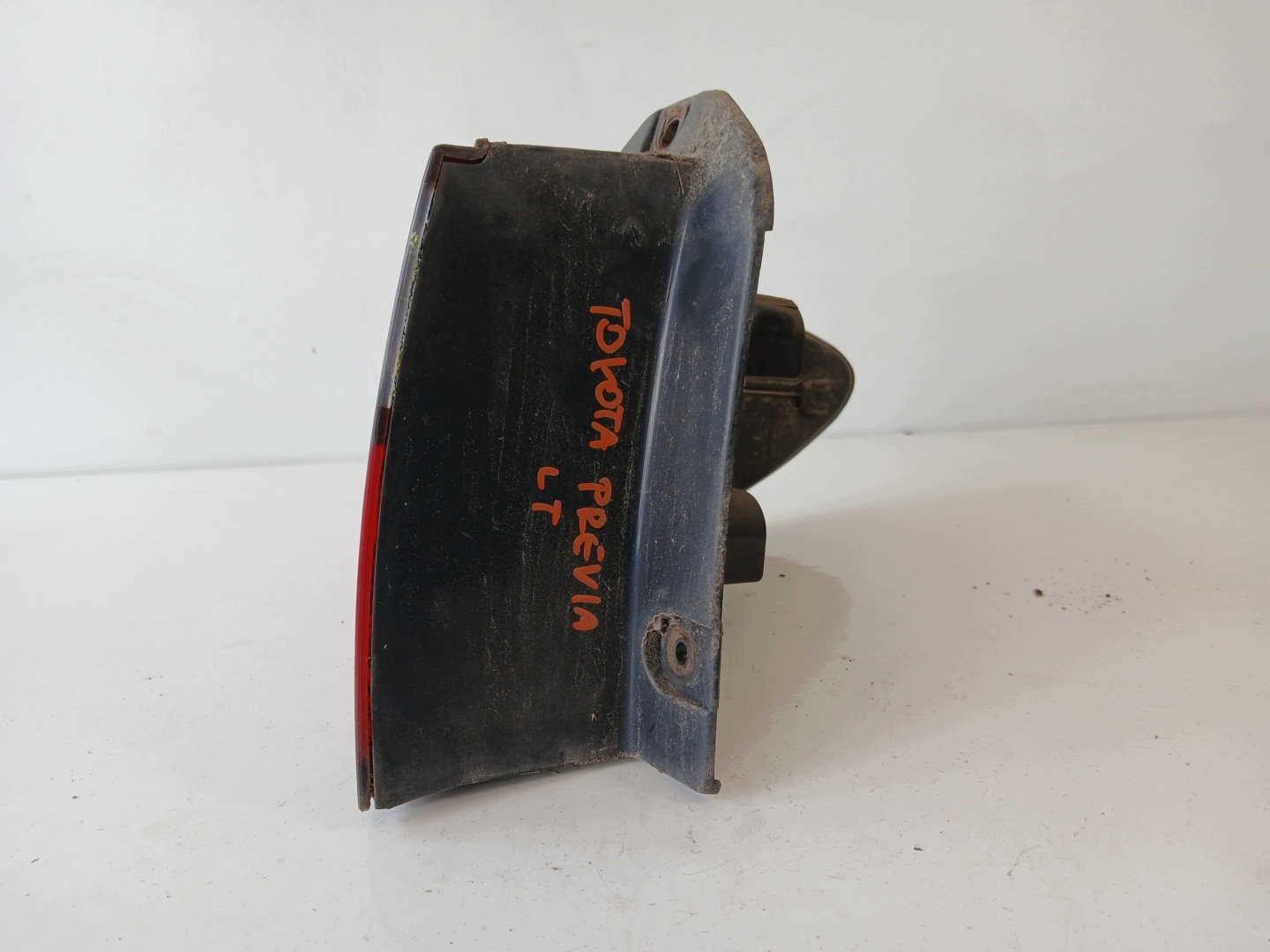TOYOTA PREVIA II light left rear part