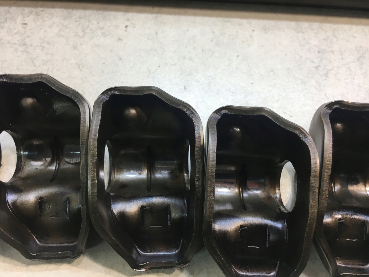 TESTATA DODGE CARAVAN III 3.3 V6 4621510A