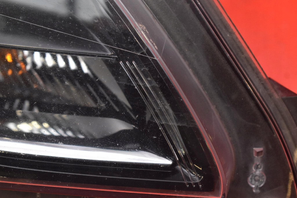 REFLEKTOR right light front lens EU 39009022 OPEL ZAFIRA C 12-16