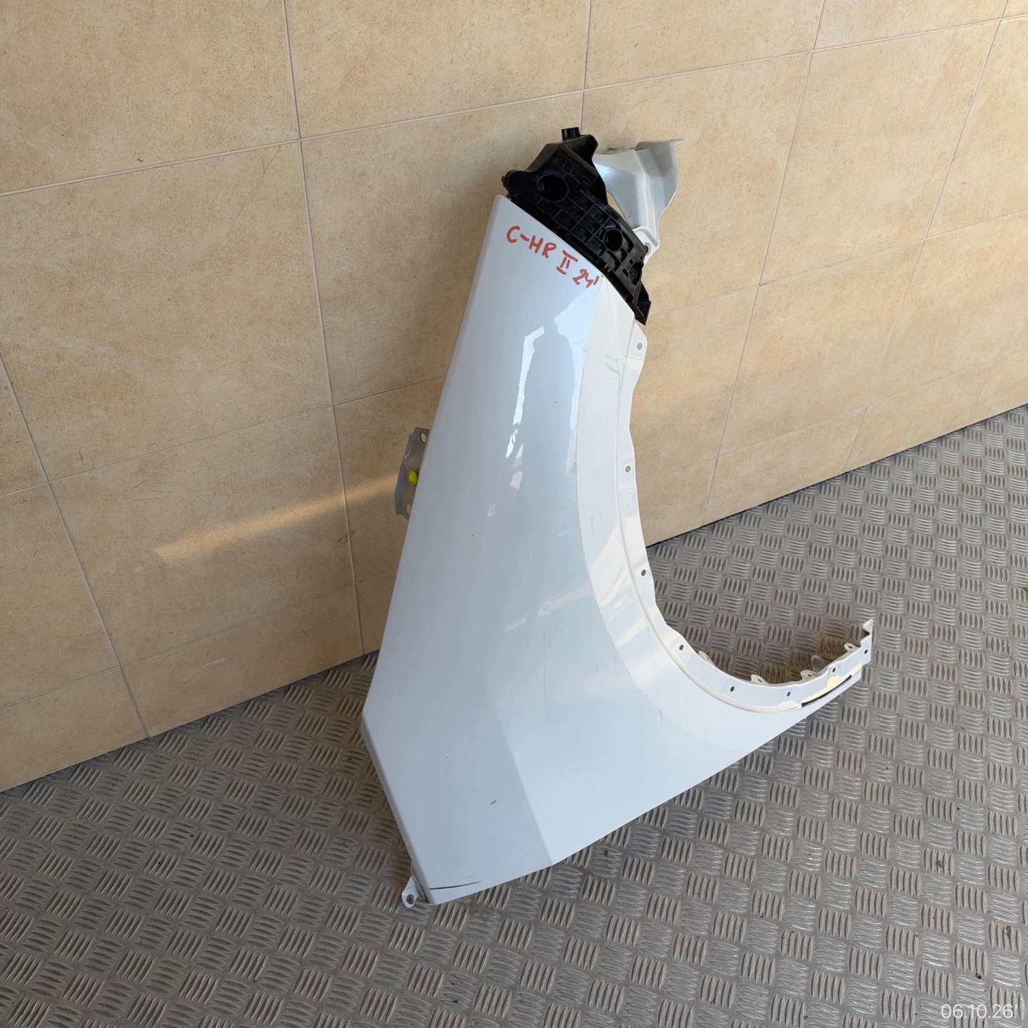 fender front right TOYOTA C-HR II 2024 year