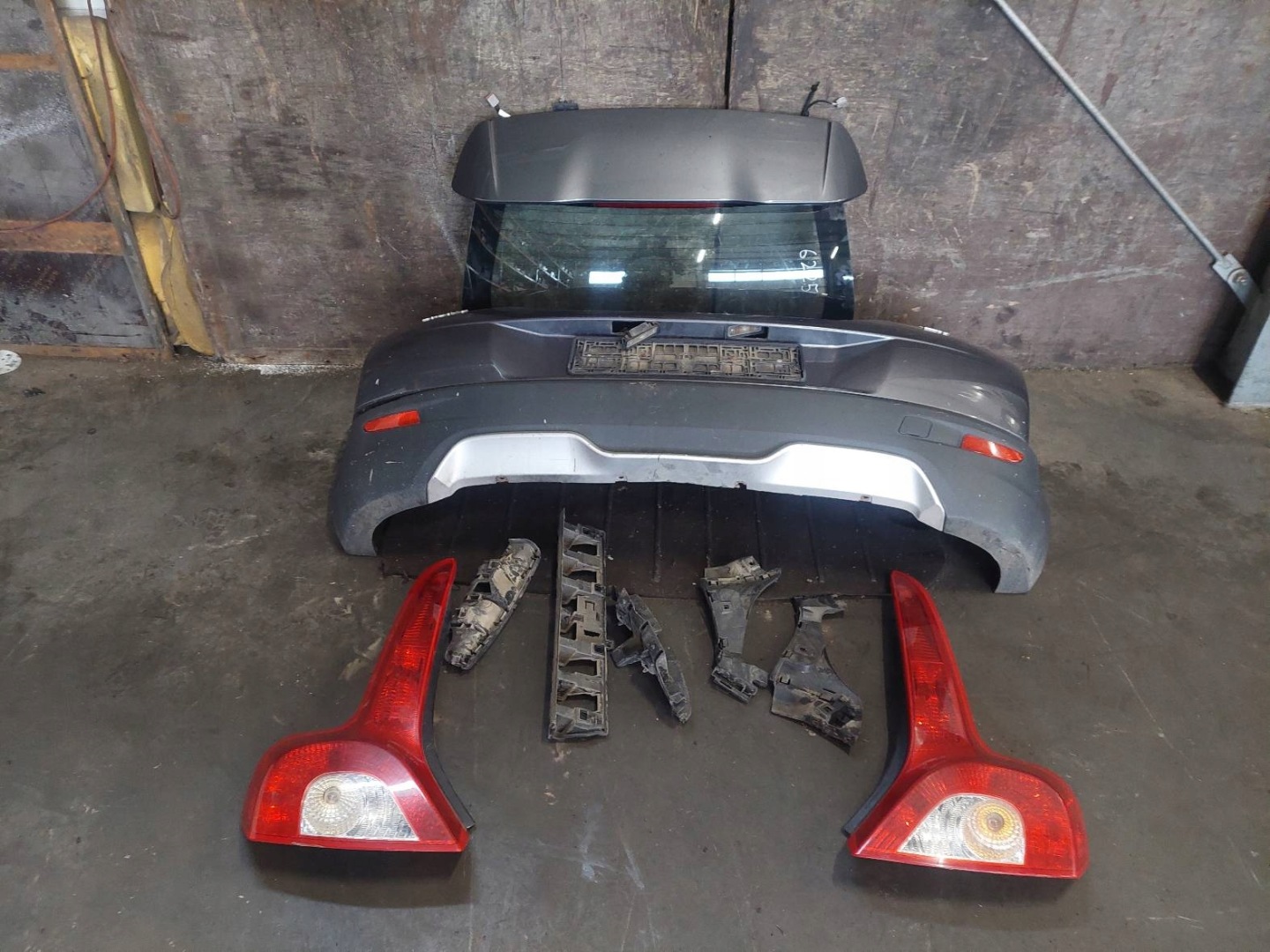 complete rear part trunk door bumper light VOLVO C30 and 455-16