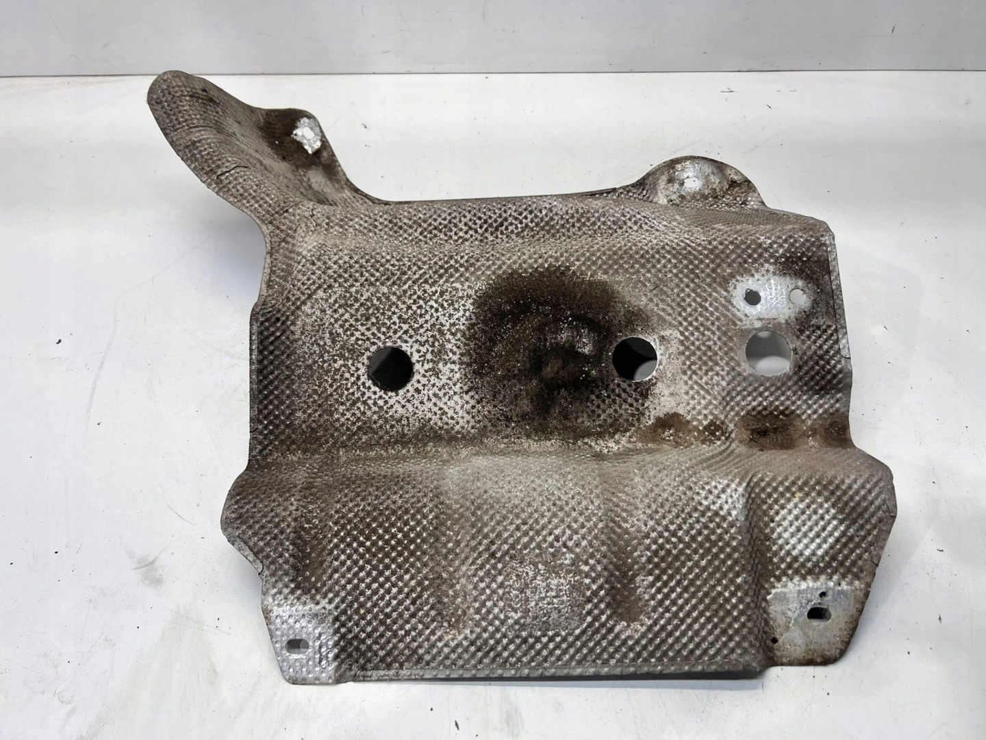 cover TERMICZNA TLUMIKA left AUDI A4 B8 A5 8K0804171A *1*