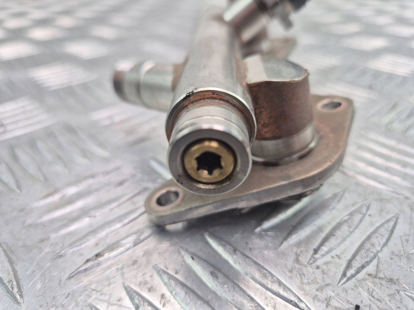 Mercedes E200 W213 Rampe injection A2640702000