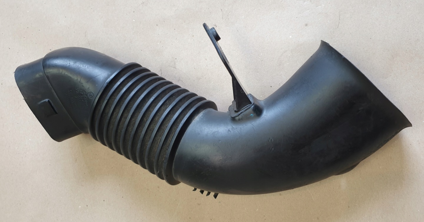 wiring pipe hose air BMW 5 E60 E61 525D 530D 3.0 DIESEL 7790056 OE