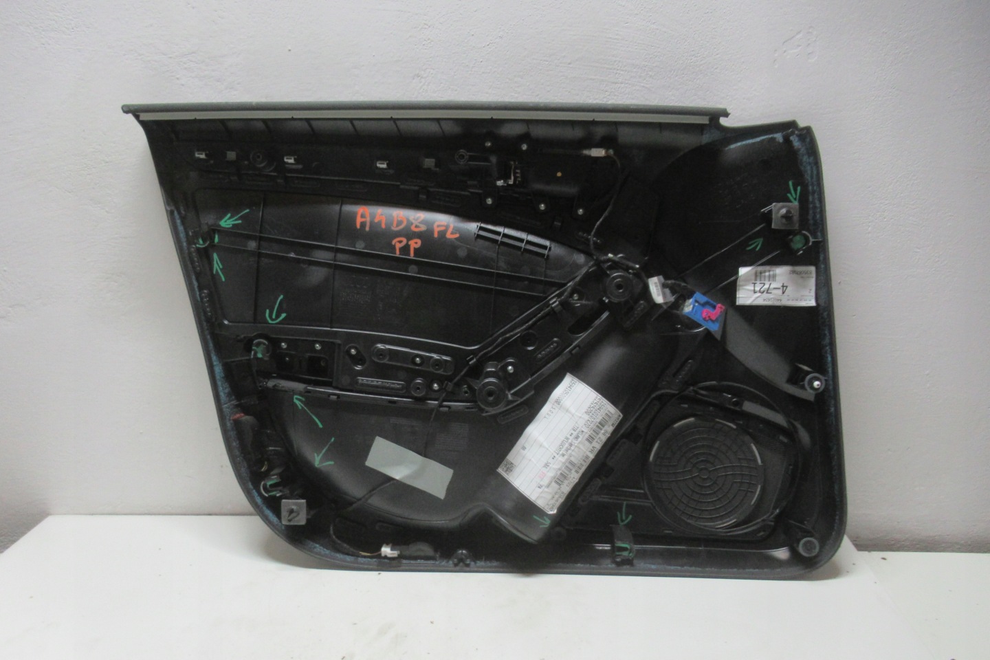 AUDI A4 B8 FL 2.0 TFSI 14R side upholstery door right front