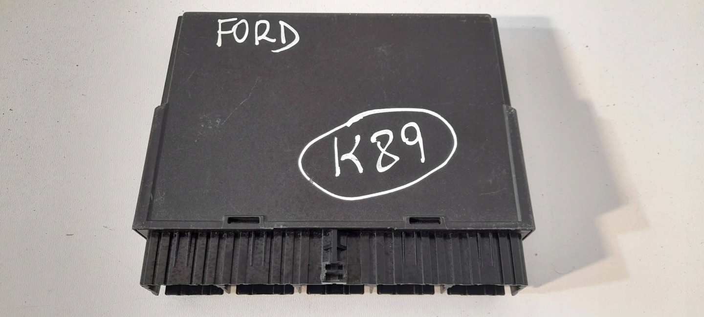 Ford Mondeo MK III 2,0TDCI Unité commande confort 3S7T15K600MC (K89)