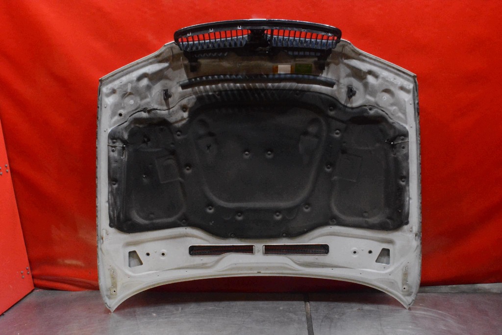 Capot SREBRNA BMW E65 01-05