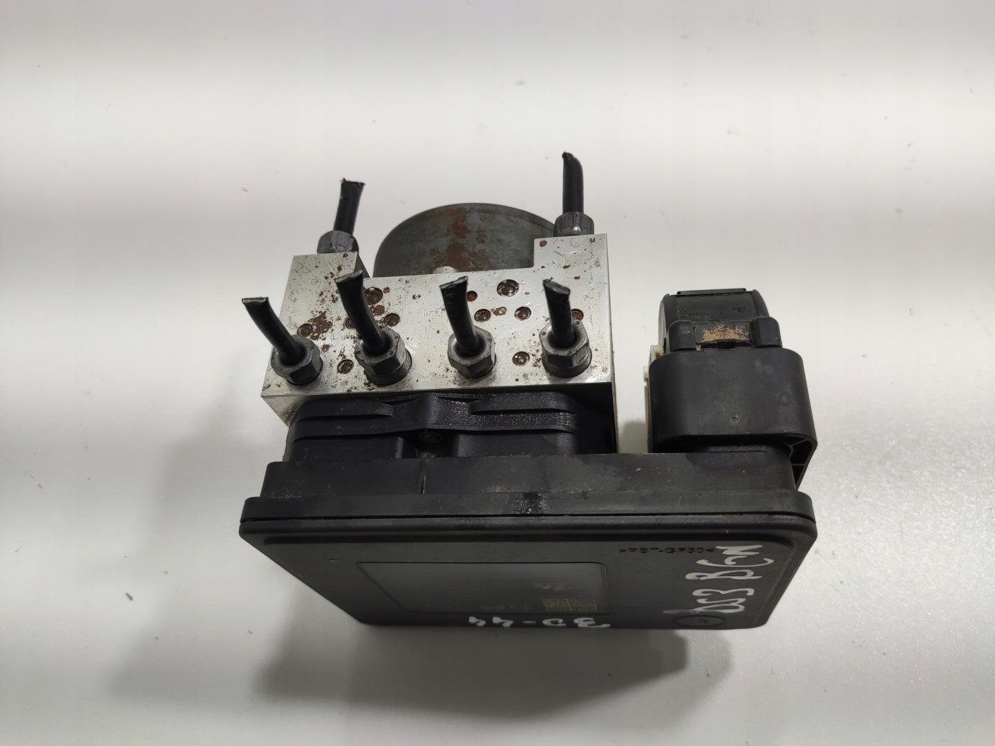 pump control unit ABS CITROEN DS 3 DS3 CROSSBACK 2019-2022 9833189680