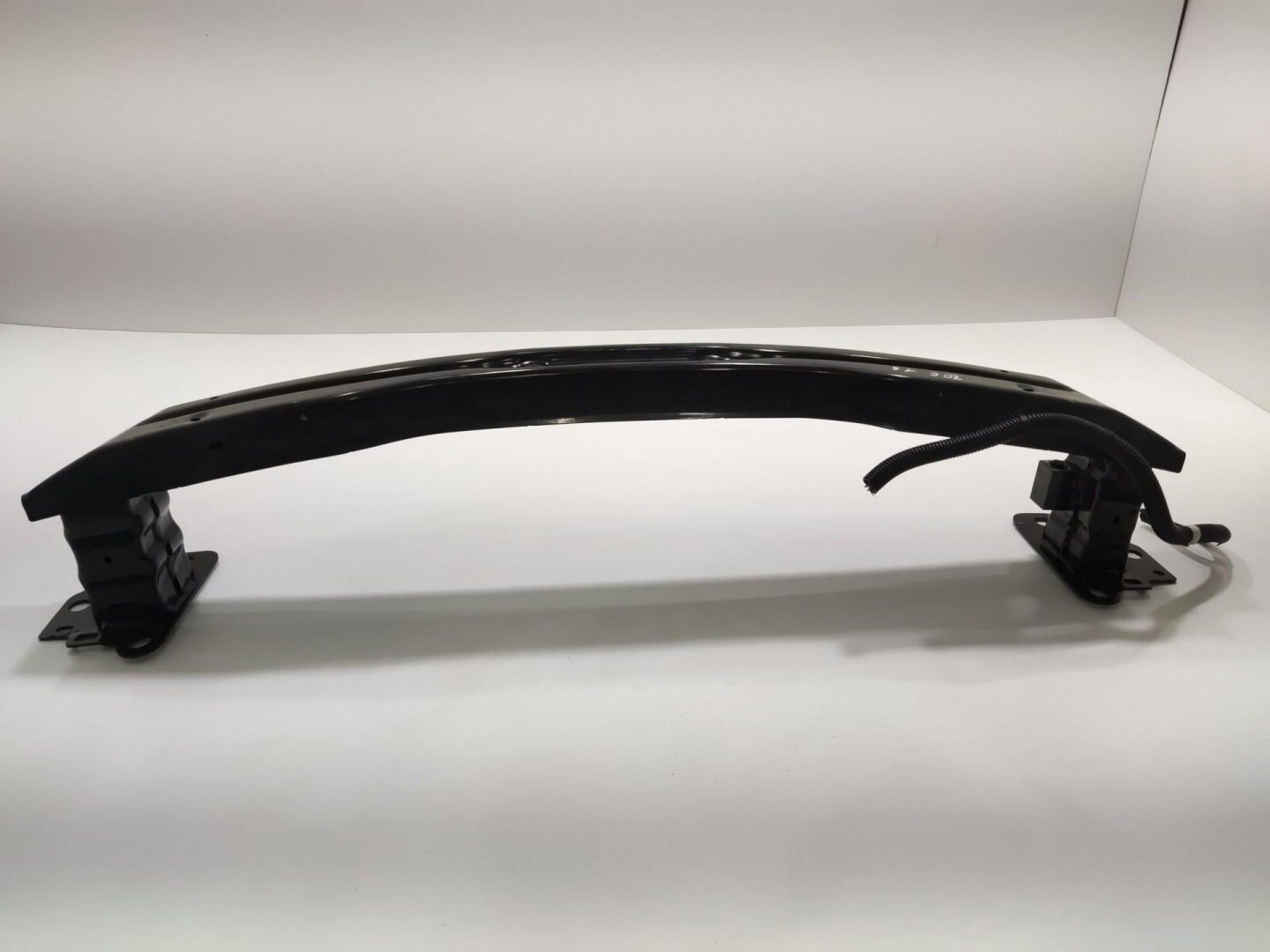 bumper support below bumper front front RENAULT ZOE and 2013-19 620535557R
