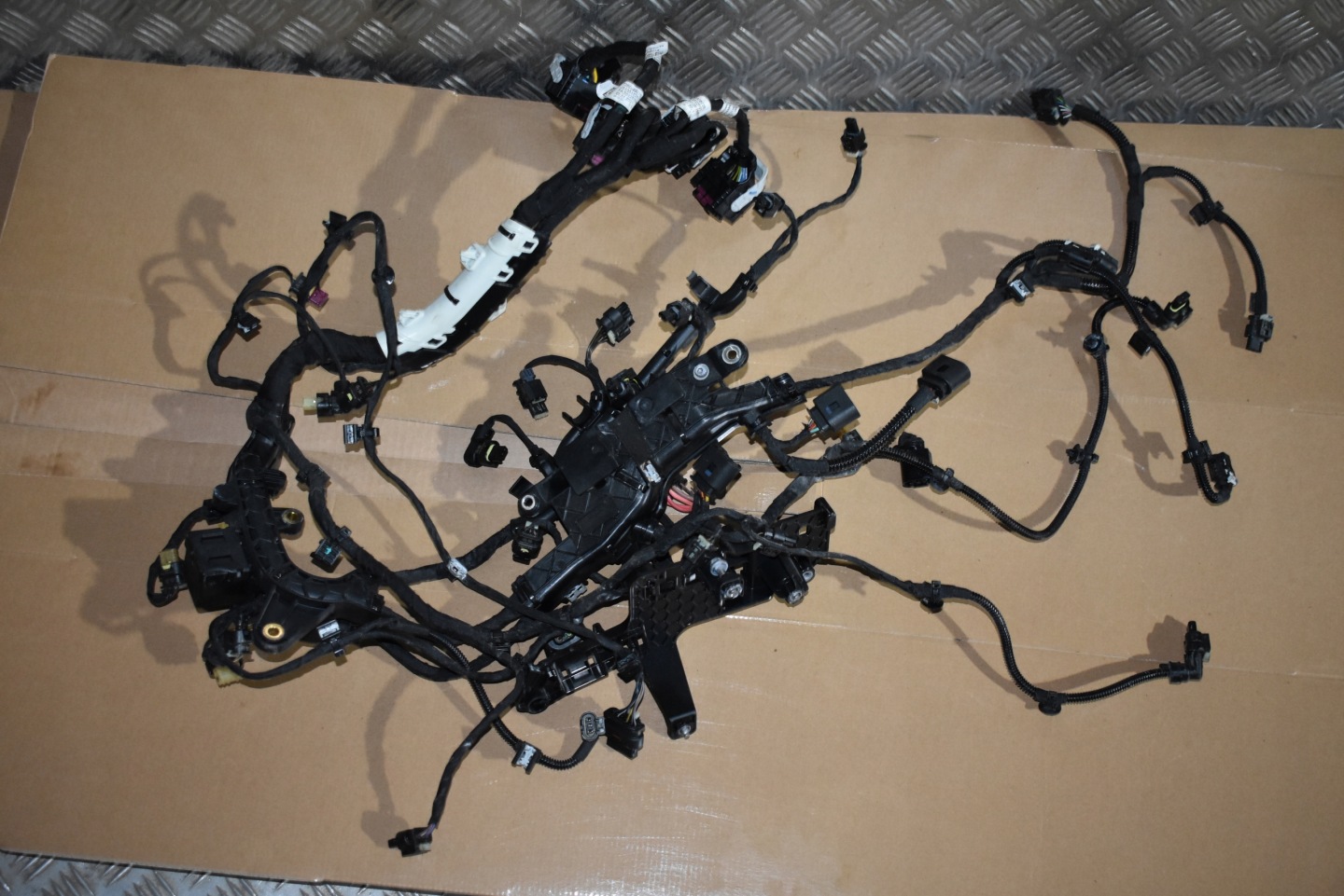 Motorkabelbaum 254920 MERCEDES W206 W214 1