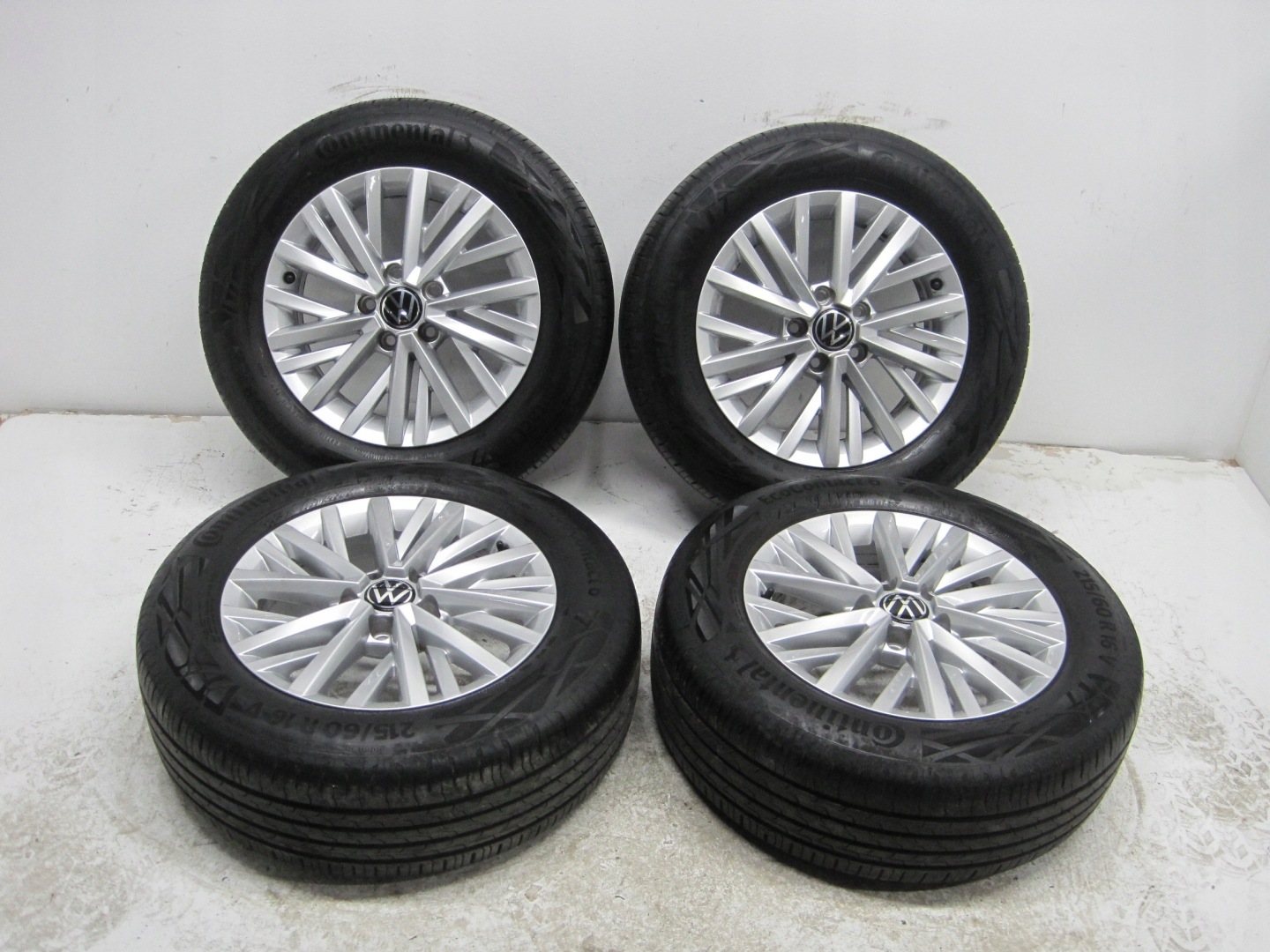 wheels discs tyres VW T-ROC 2GA R16 22r