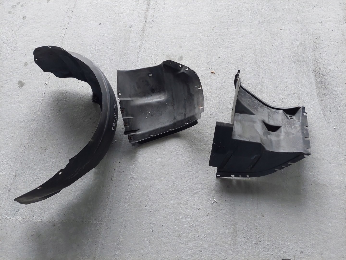 mudguard front PREDNIE right KOMPLET CHEVROLET CORVETTE C4 5.7