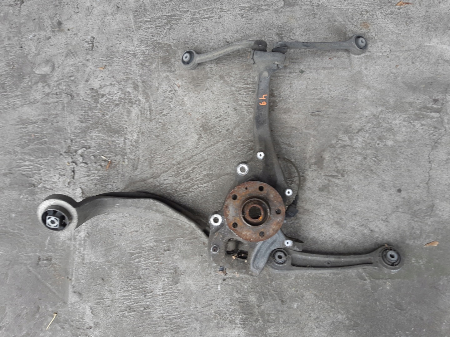 AUDI A4 B8 A5 8T A6 C7 A7 swing right right front 8K0407258E