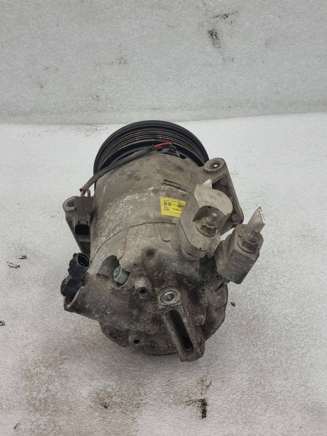 compressor compressor; of the air conditioning Ford 1.0 Ecoboost DV6119D629FE