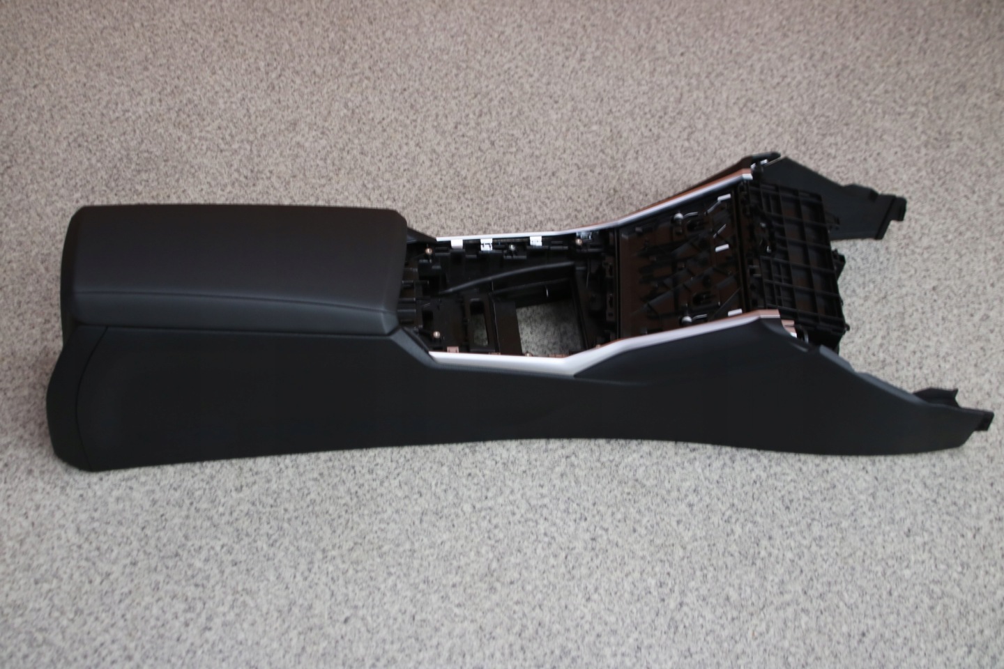 BMW G20 G21 TUNEL central armrest black EUROPA