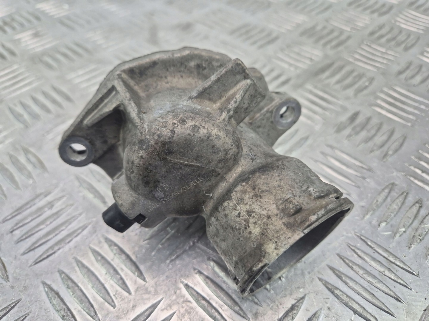 termostato Mercedes E350 W212 A2722000115 M272.977