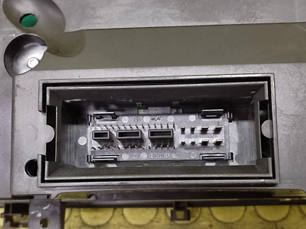 VW CADDY III dials 2K0920844C