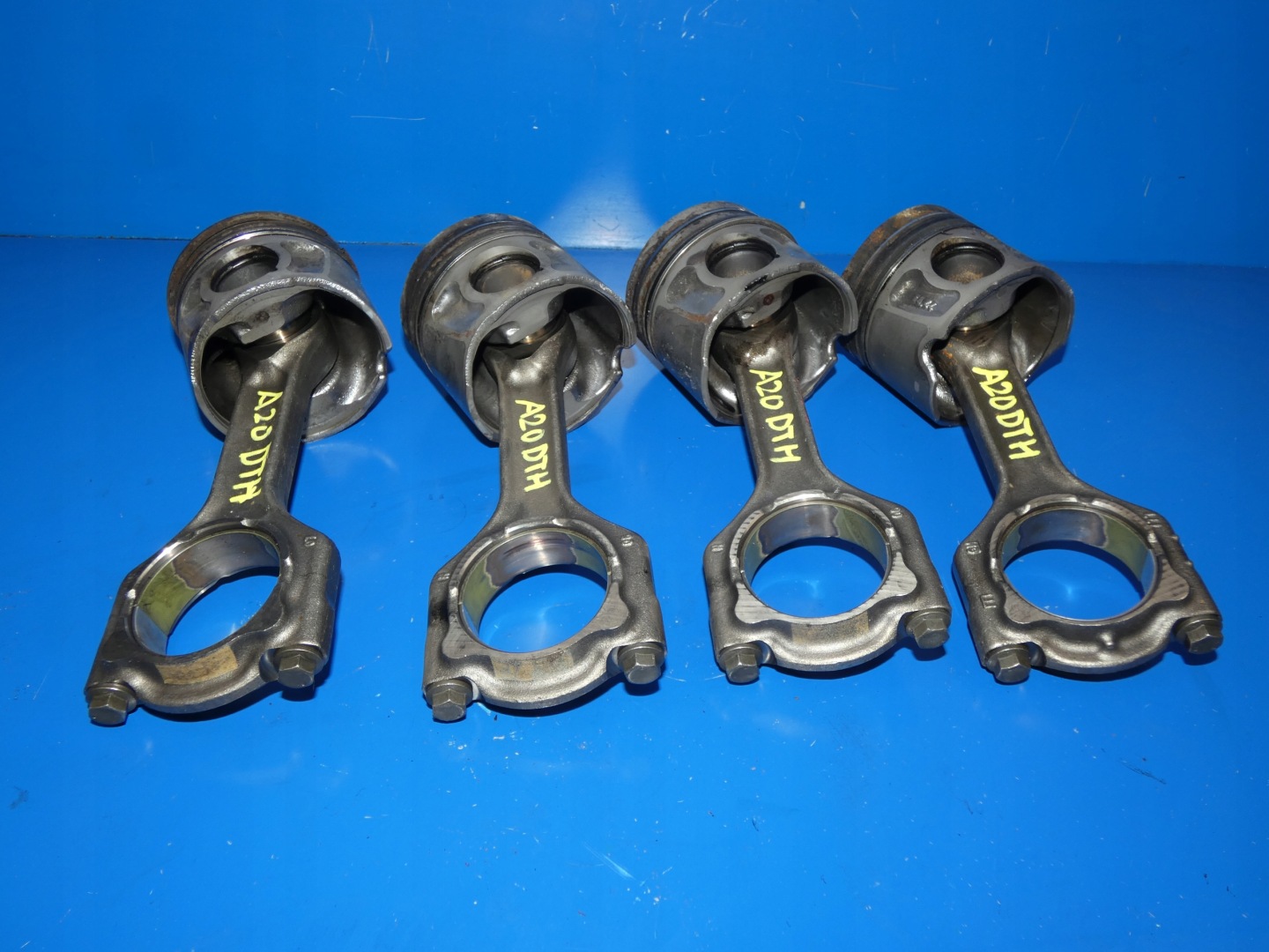 OPEL INSIGNIA A ASTRA J ZAFIRA C 2.0 CDTI A20DTH piston + connecting rod