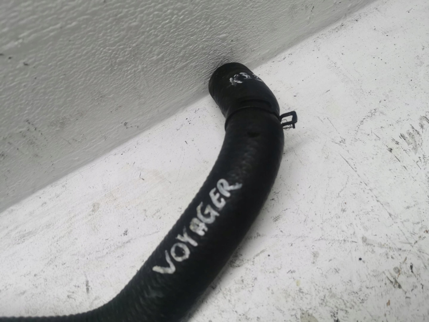 pipe air CHRYSLER VOYAGER IV 04-08 2.8 CRDI