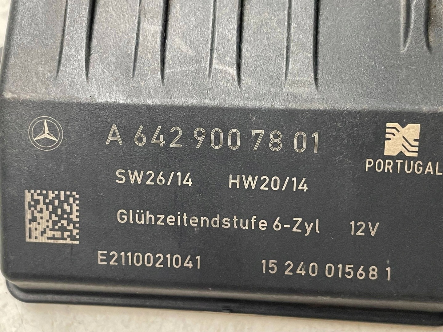 Mercedes relay plugs zarowych A6429007801 !J