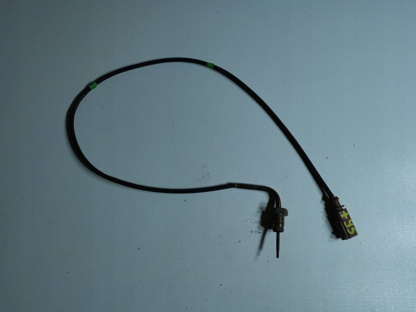 Sensor TEMPERATURY Gase VW SEAT SKODA 04L906088EF