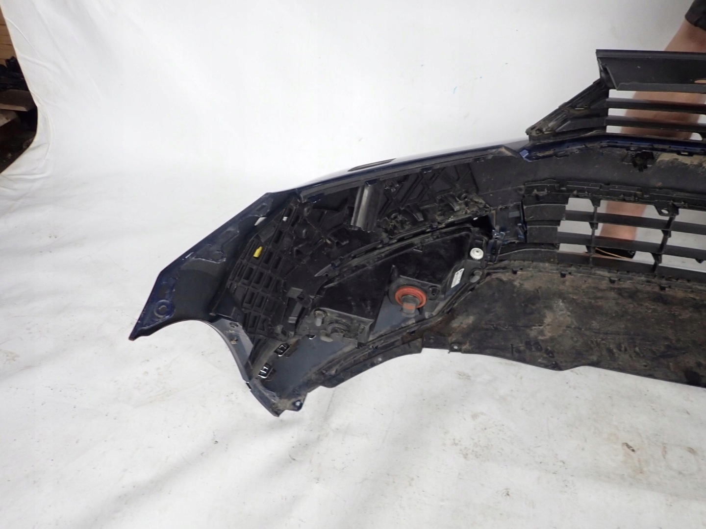 VW PASSAT B8 3G0 HIGHLINE 14- bumper front front PDC SPR
