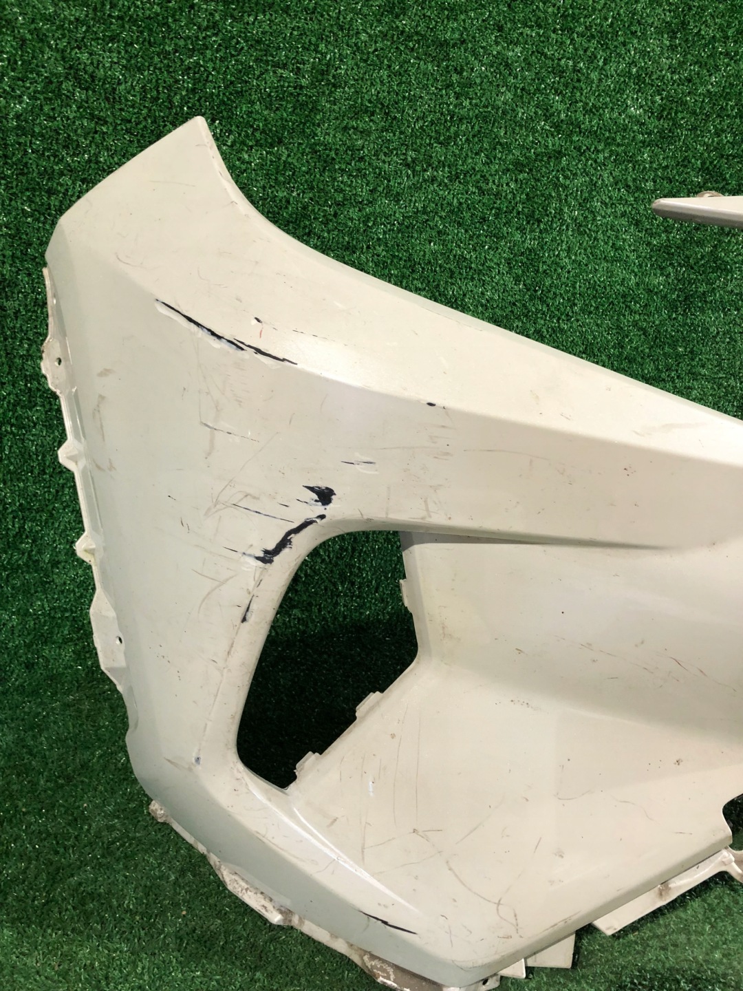 front bumper front TOYOTA RAV4 V without PDC