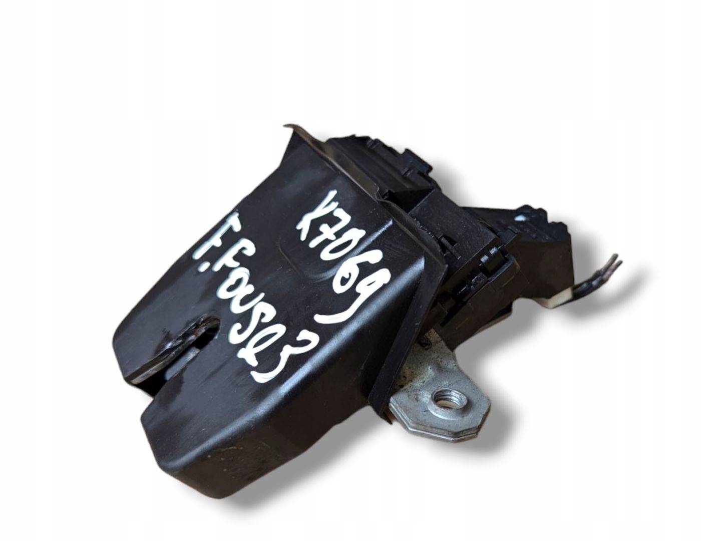 lock bonnet boot Ford Focus 3 2013 8M51-R442A66-DA