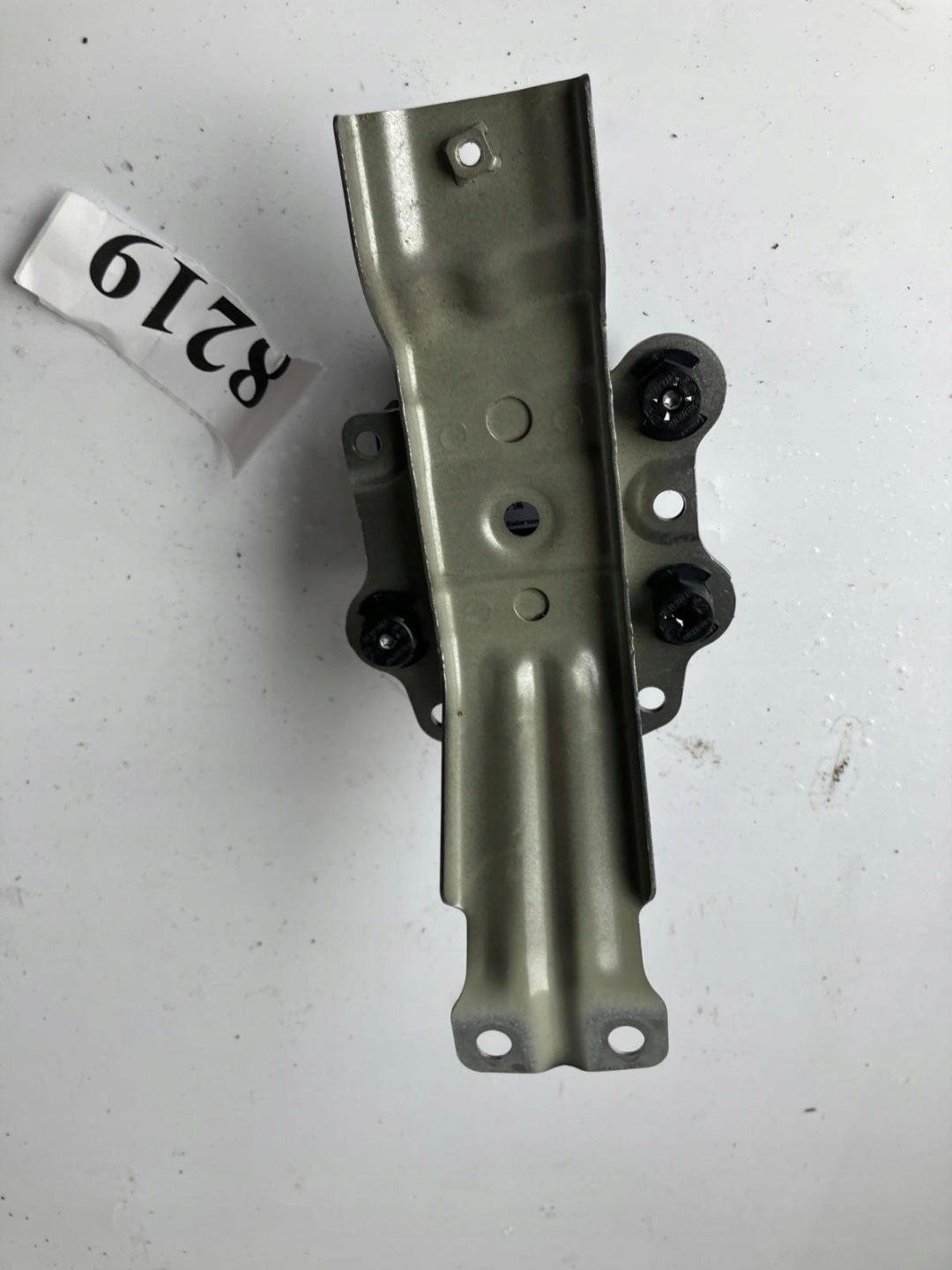 RADAR DISTRONIC SUZUKI SWIFT MK8 33943-80S02 Support plaque